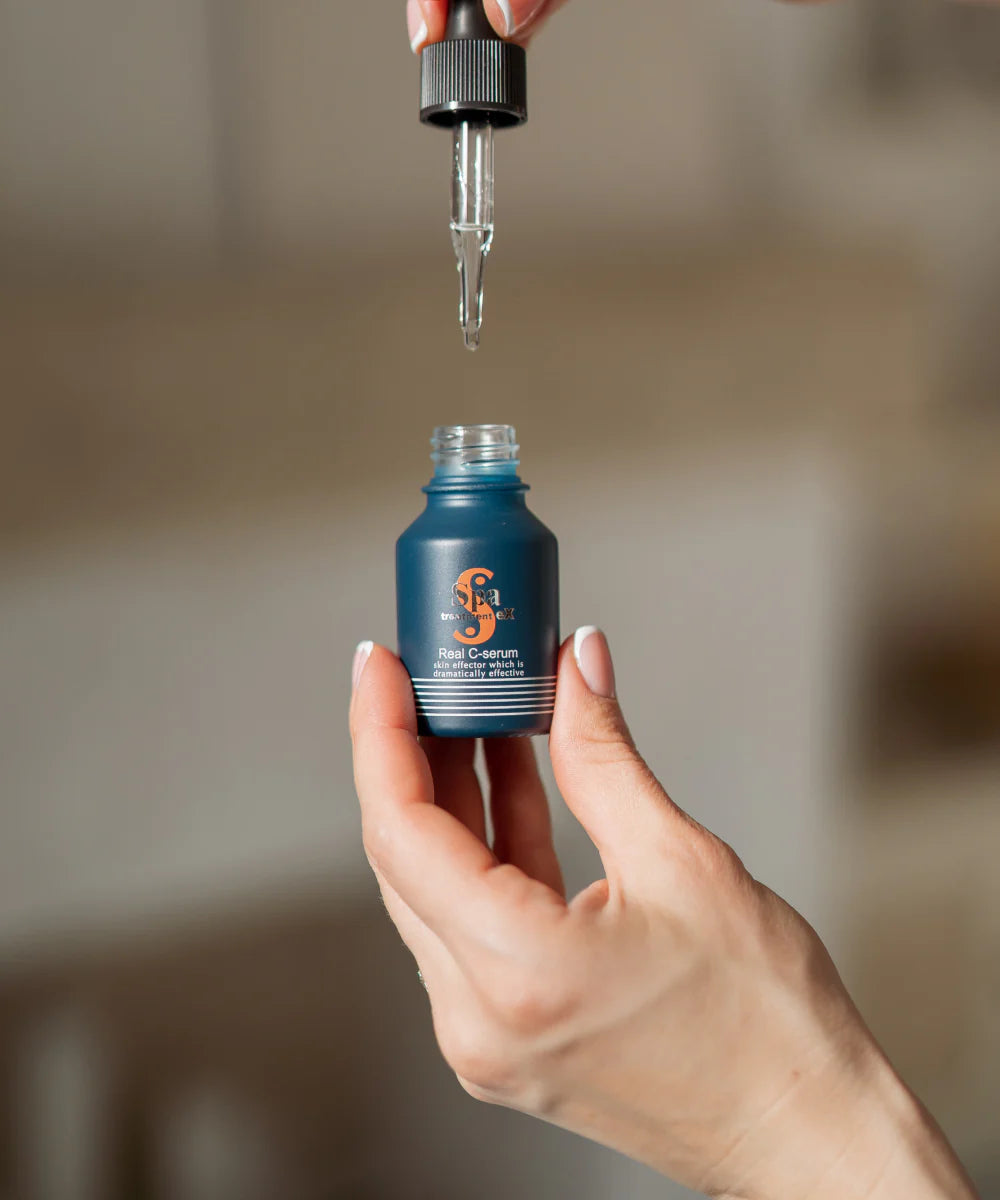 Spa Treatment Real C-Serum –  z czystą witaminą C dla rozświetlenia i odmłodzenia skóry*